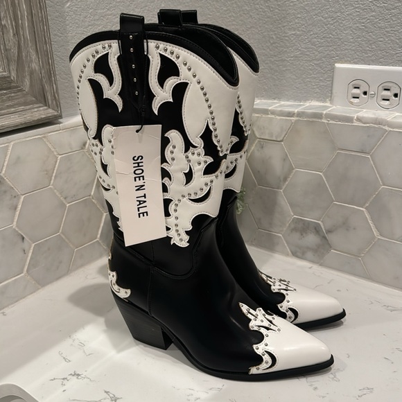 Shoe ‘n Tale Pointed Toe Cowgirl Studded Black and White Western Boots, Size 37 - Picture 7 of 10